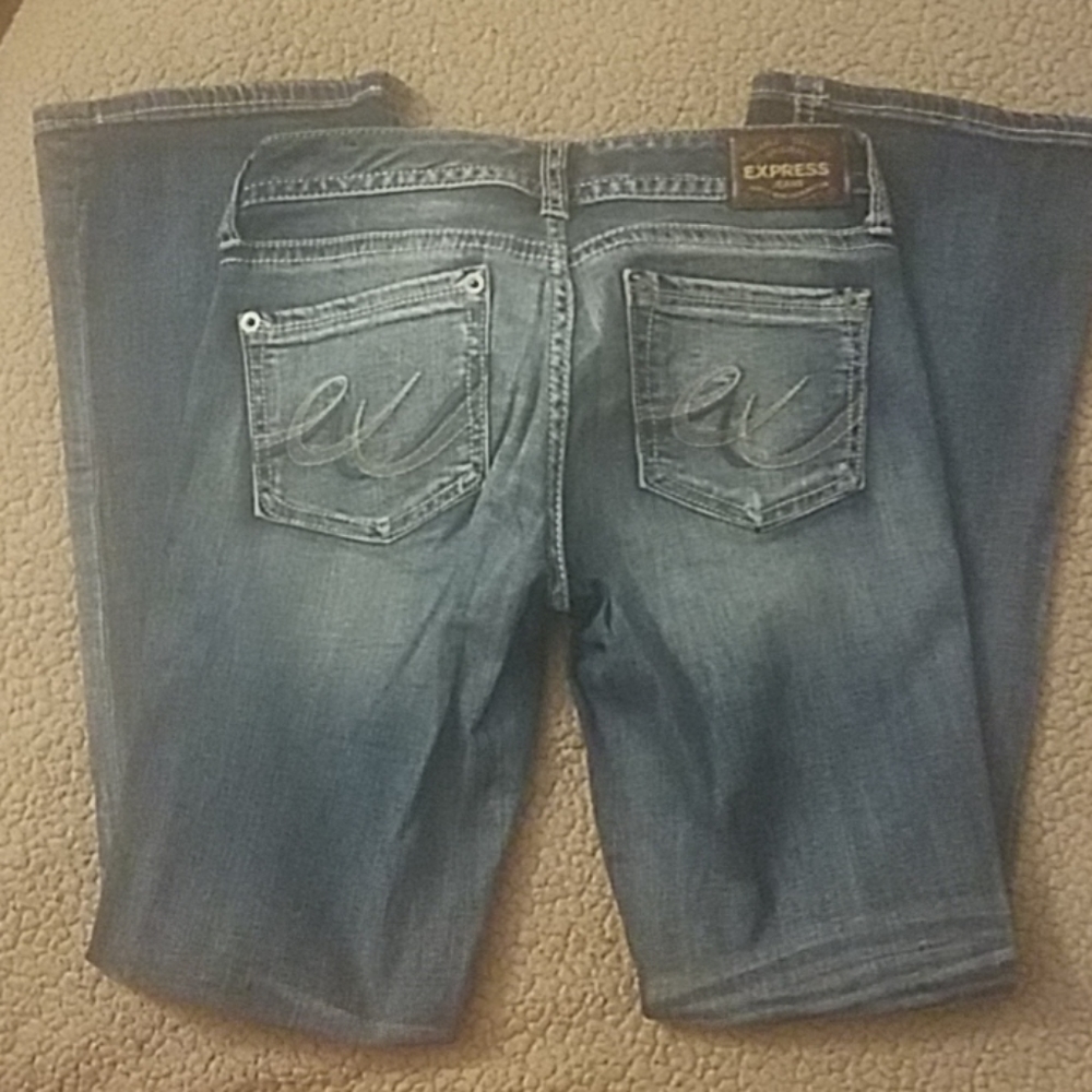Express Jean's - Picture 3 of 3